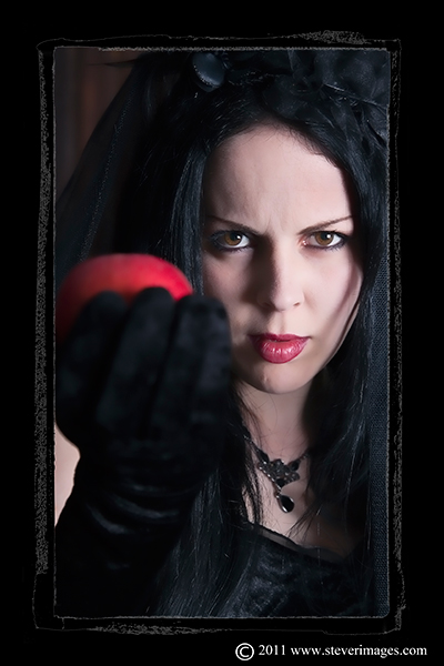 Apple, Temptation, Dracula's Bride