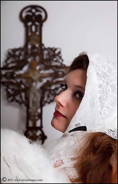 Angel, White Angel, Crucifix