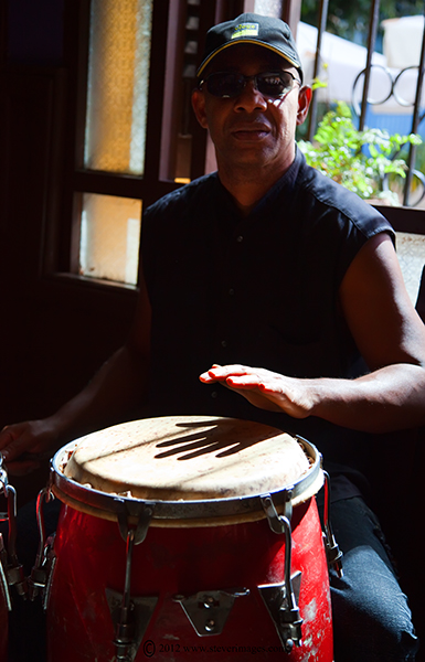 Taken at a local cafe&nbsp;in Havana, there was a 5&nbsp;piece band playing but i focused on the drummer&nbsp;and the shadow...