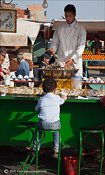 Saw this image as i was walking in the Djemaa-el-Fna square.
